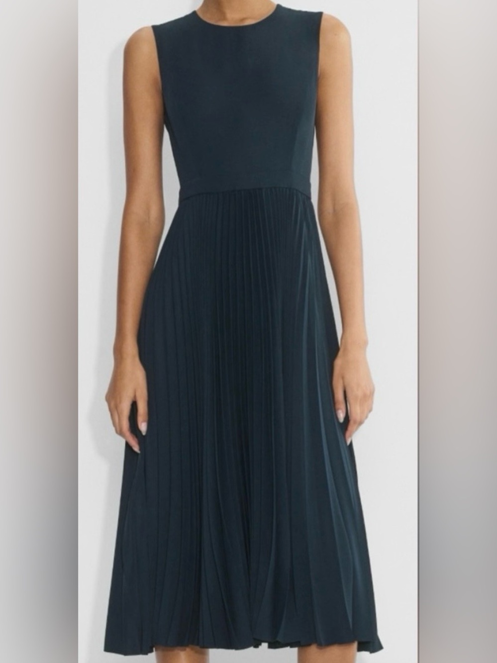 NWT💥Black Tape Sleeveless Pleated Midi Dress - Blue Medium